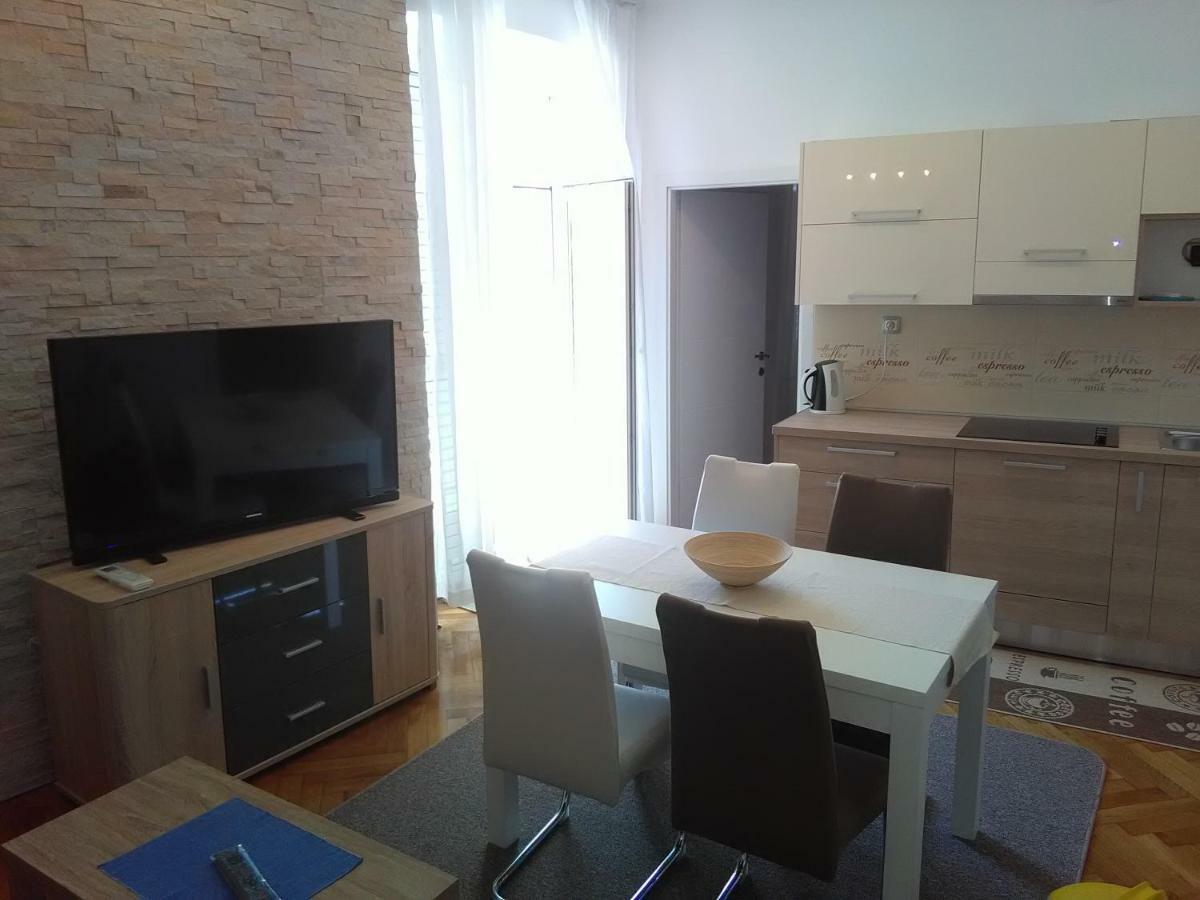 Apartment Sandra 2+2 *** Crikvenica Zewnętrze zdjęcie